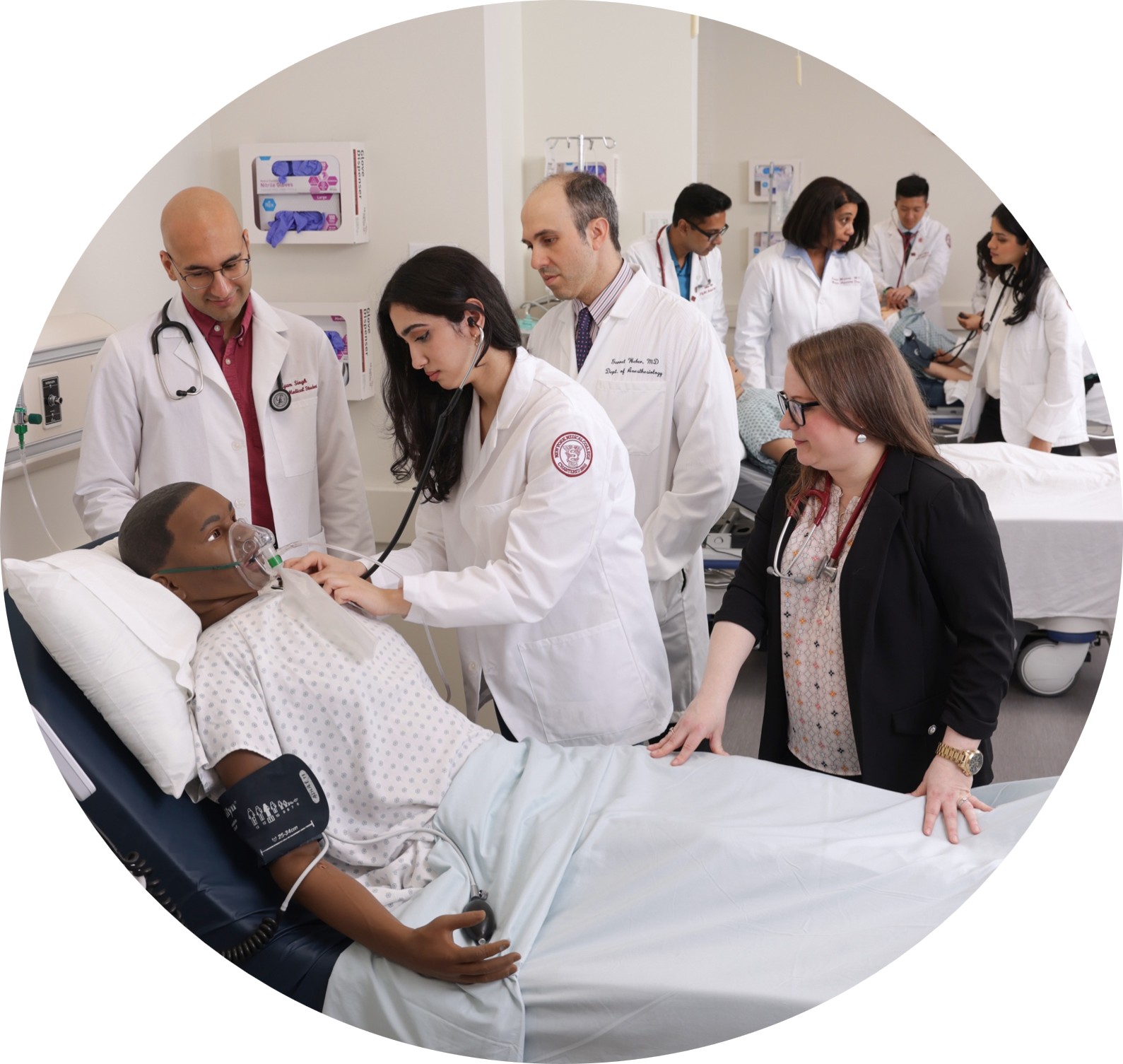 New York Medical College (NYMC) students training in the newly renovated Clinical Skills and Simulation Center (CSSC)